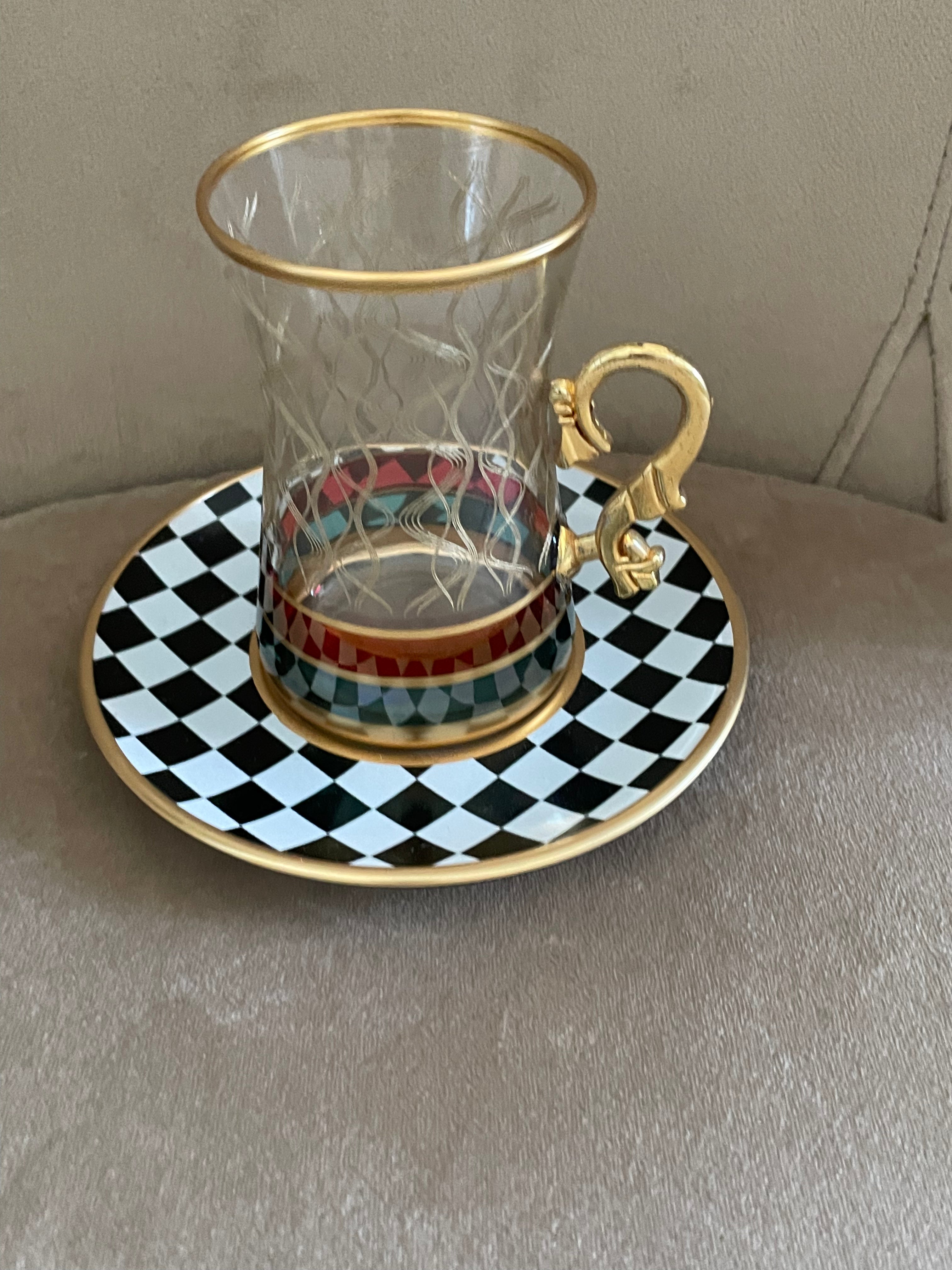 UAE 18 Piece Tea / Kava Set