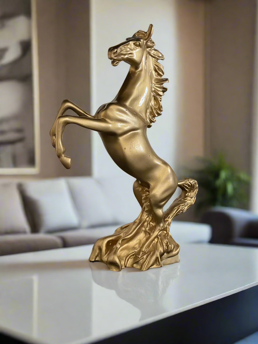 Horse, Ornament. 30 cm.