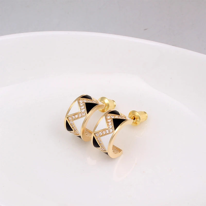Geometric Gold-plated Pendant/Earrings, White / Black