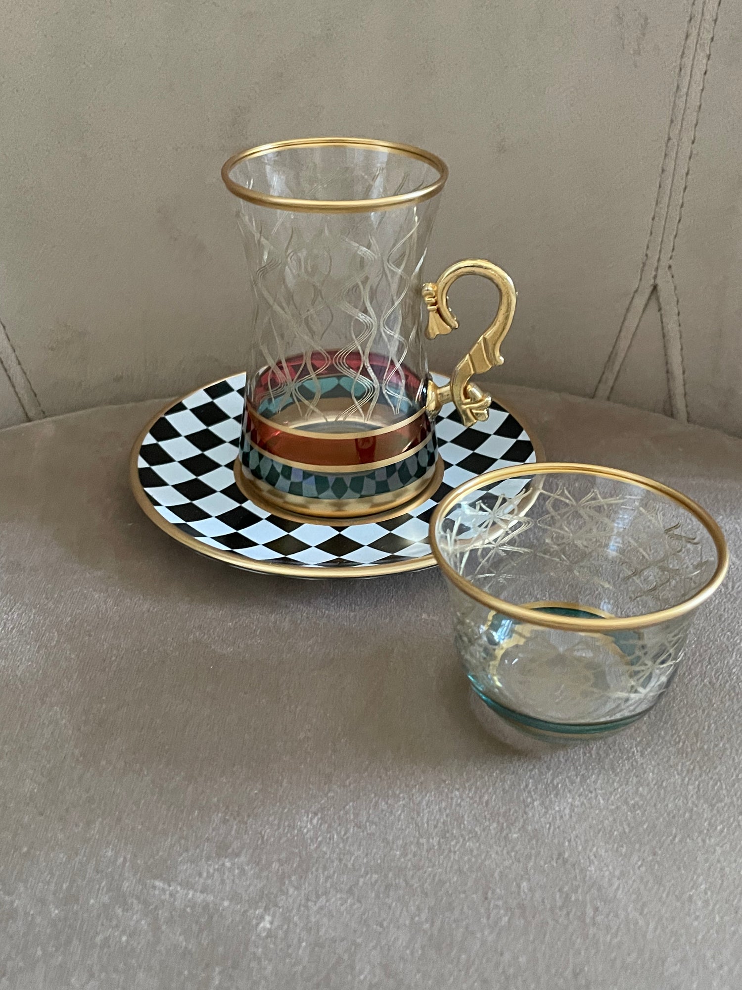 UAE 18 Piece Tea / Kava Set