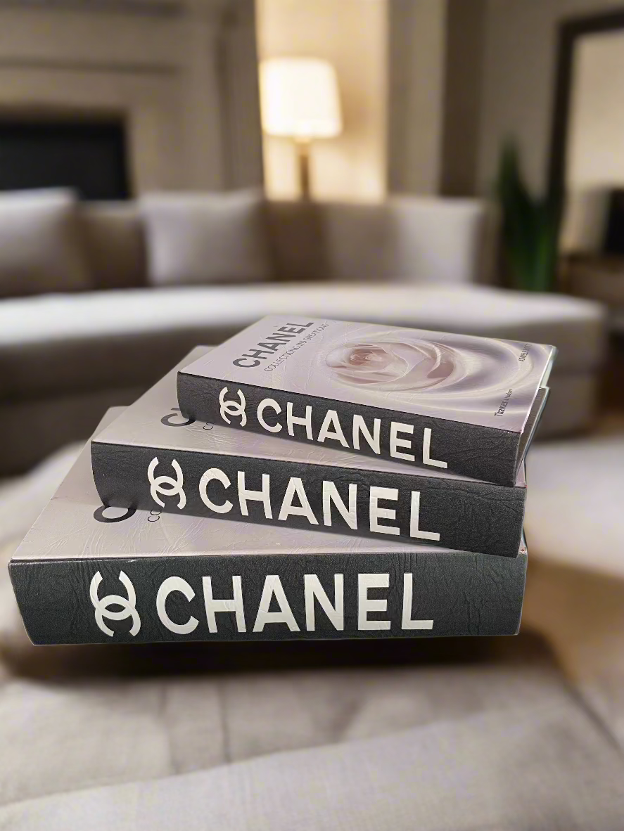 3-Piece Fake Book "Chanel" -Open Magnetic