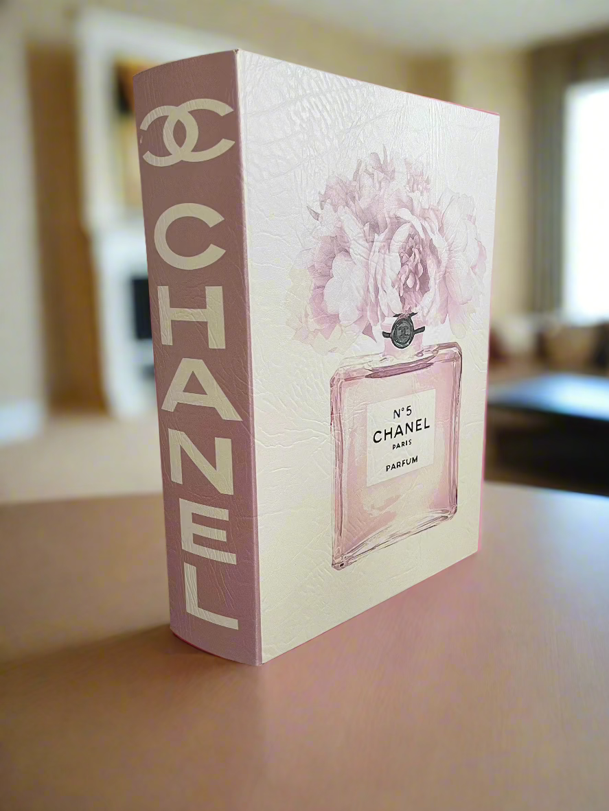 Chanel Fake Book Open Magnetic, 32cm.