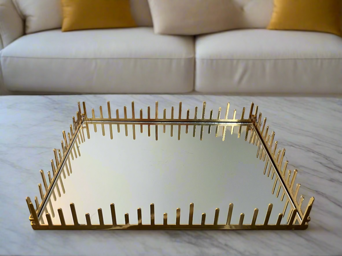 Rectangular Tray; Modern design. 40 cm by 30 cm.