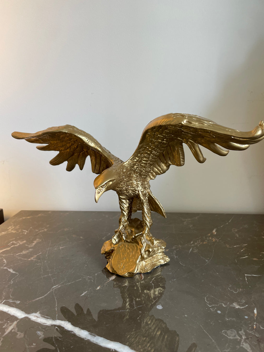 Golden Eagle. Sculpture. 20 cms high, 32 cm Wide, 16 cm deep. New!